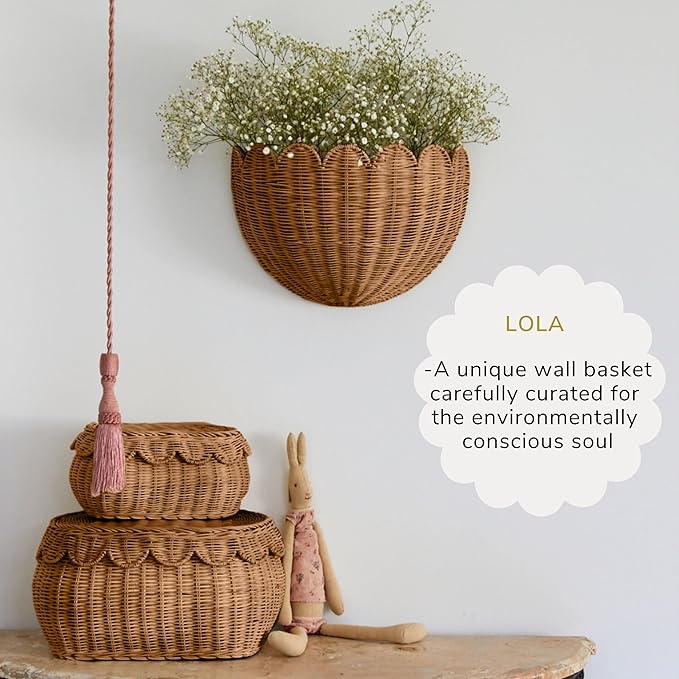 Scalloped Wicker Hanging Basket